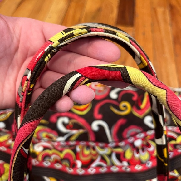 Vera Bradley Weekender - Picture 4 of 11